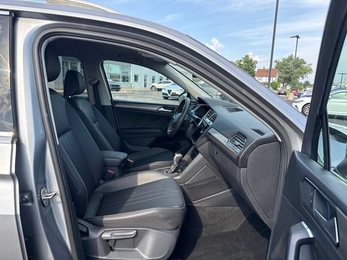Used 2023 Volkswagen Tiguan SE FWD image 30