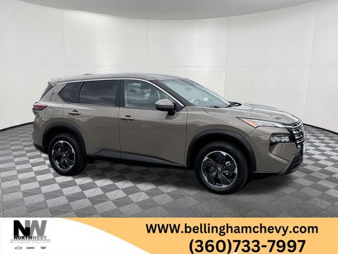 Used 2025 Nissan Rogue SV AWD/4WD image 1
