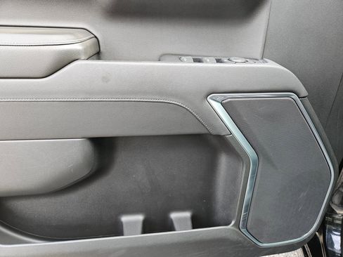 Used 2022 GMC Sierra 1500 Elevation w/ X31 Off-Road Package image 14