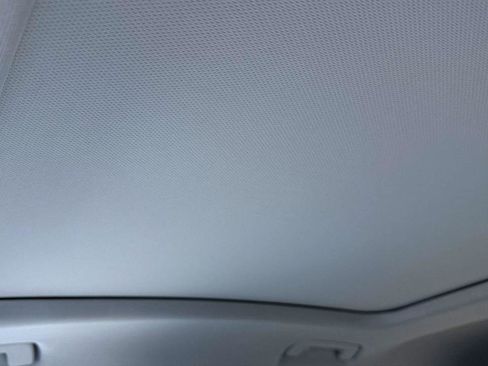 Used 2021 Audi e-tron Premium image 48