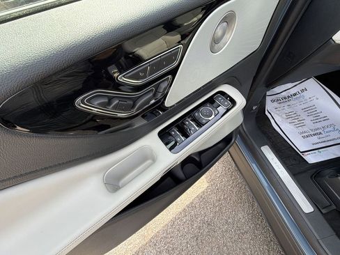 New 2026 Lincoln Aviator Reserve AWD/4WD image 13