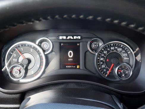 Used 2024 RAM 3500 Big Horn image 34