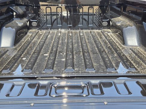 New 2025 Jeep Gladiator Sport AWD/4WD image 22