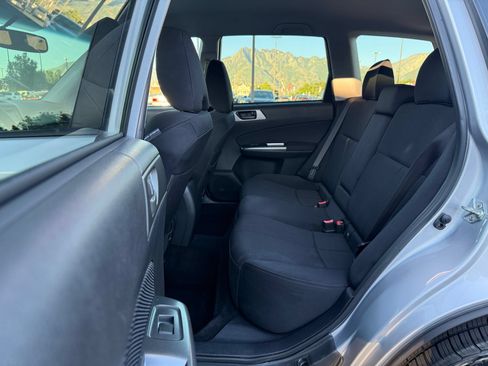 Used 2012 Subaru Forester 2.5X w/ Alloy Wheel Pkg AWD/4WD image 23