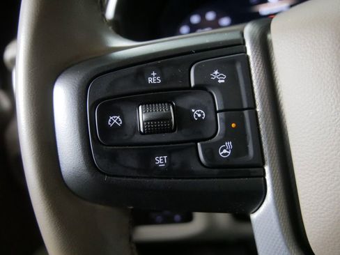 Used 2023 GMC Yukon XL Denali image 23