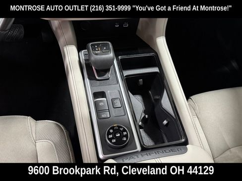 Used 2023 Nissan Pathfinder SV AWD/4WD image 24