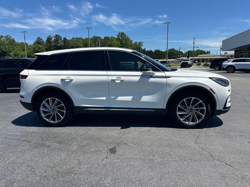 Used 2025 Lincoln Corsair FWD w/ Equipment Group 101A image 5