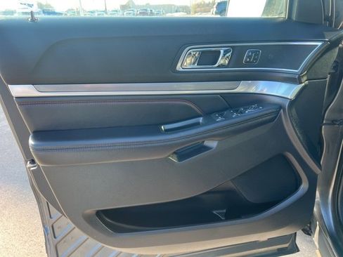 Used 2018 Ford Explorer Sport w/ Equipment Group 401A image 23