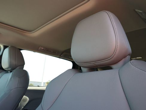 New 2026 Toyota Sienna XLE FWD image 17