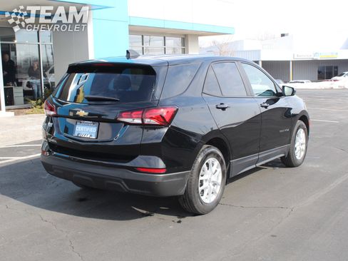 Certified 2024 Chevrolet Equinox LS w/ LS Convenience Package image 4