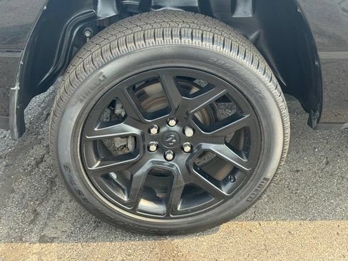 Certified 2023 RAM 1500 Laramie AWD/4WD image 12
