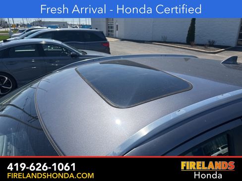 Used 2019 Honda HR-V Touring image 12