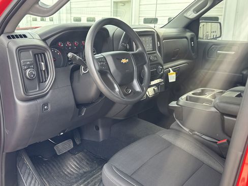 Used 2025 Chevrolet Silverado 1500 Custom RWD image 6