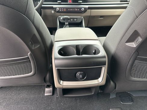 New 2026 Kia Carnival LX image 23