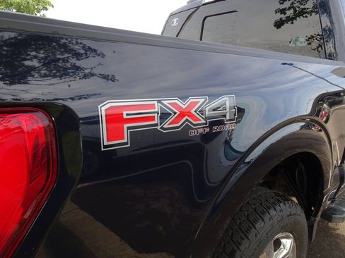 Used 2022 Ford F150 Lariat w/ Max Trailer Tow Package AWD/4WD image 8