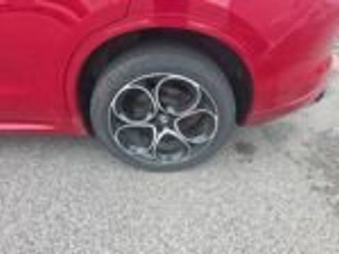 Used 2023 Alfa Romeo Stelvio Veloce image 10