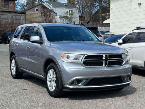 Used 2020 Dodge Durango SXT w/ 3rd Row Seating Group RWD image 1