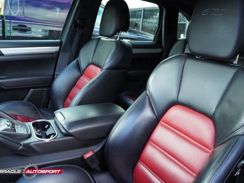 Used 2018 Porsche Cayenne GTS image 18