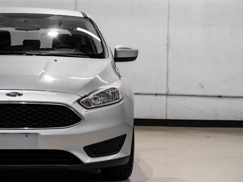 Used 2018 Ford Focus SE image 49