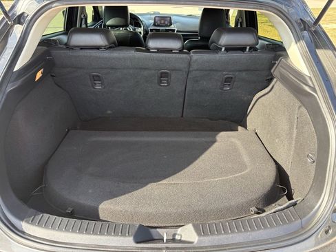 Used 2018 MAZDA MAZDA3 Grand Touring w/ Premium Equipment Package image 25