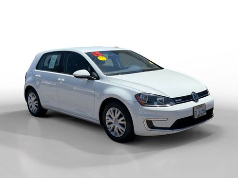 Used 2015 Volkswagen e-Golf Limited Edition FWD image 7