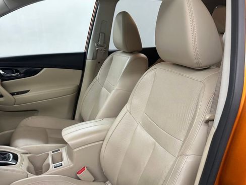 Used 2017 Nissan Rogue SL w/ SL Premium Package AWD/4WD image 13