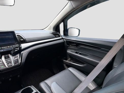 Used 2023 Honda Odyssey Touring image 24