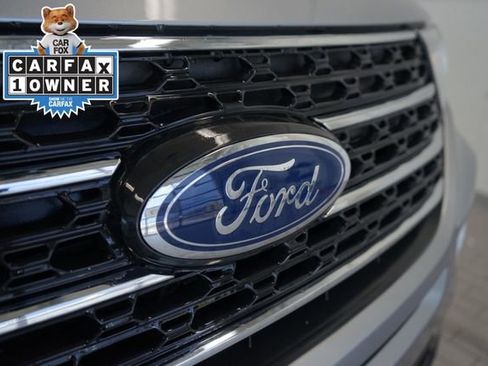 Used 2023 Ford Explorer XLT w/ Equipment Group 202A image 18