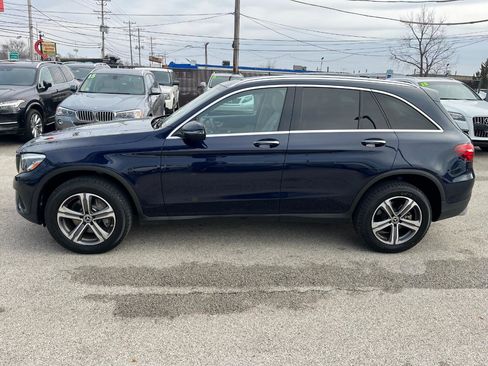 Used 2019 Mercedes-Benz GLC 300 4MATIC w/ Premium Package image 2