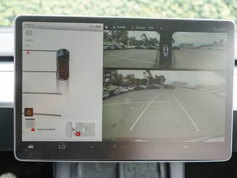 Used 2025 Tesla Model Y Long Range AWD/4WD image 22