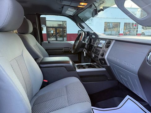 Used 2016 Ford F250 XLT w/ XLT Value Package image 21