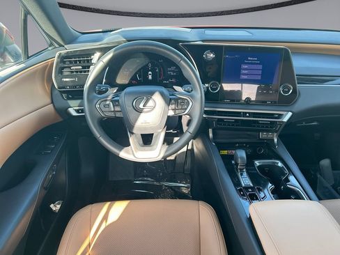 Used 2025 Lexus RX 350 FWD w/ Technology Package image 21