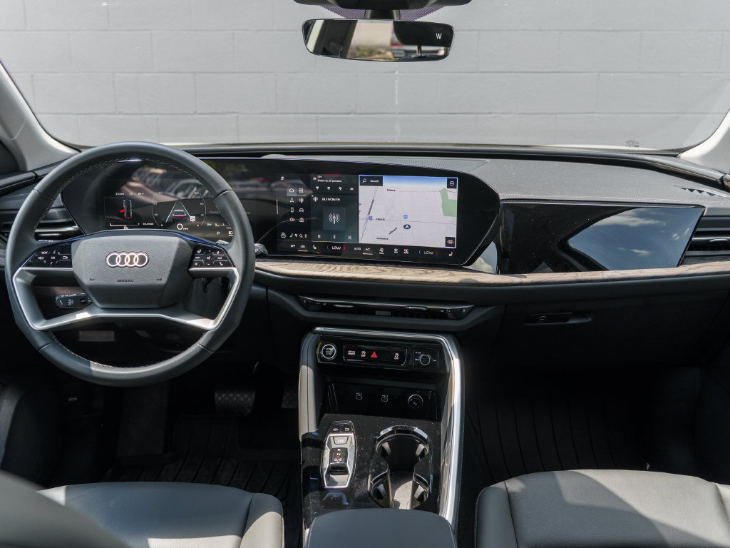 Certified 2025 Audi Q5 Premium w/ Convenience Package AWD/4WD image 21