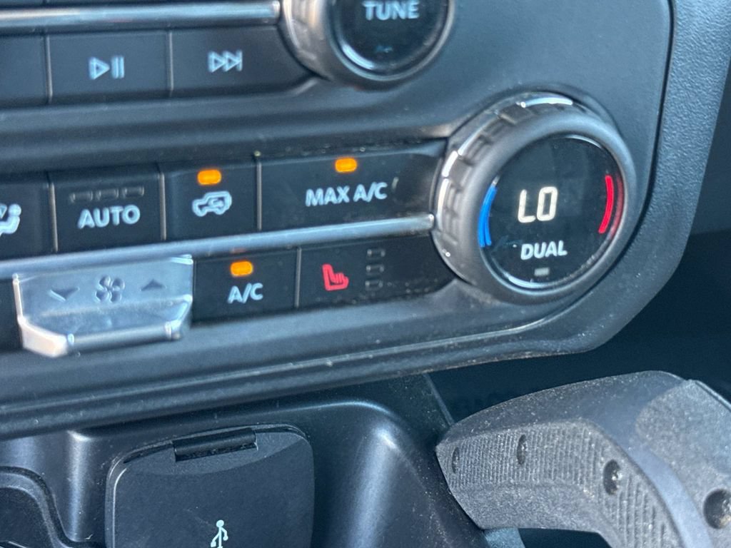 Used 2025 Ford Bronco Raptor AWD/4WD image 34