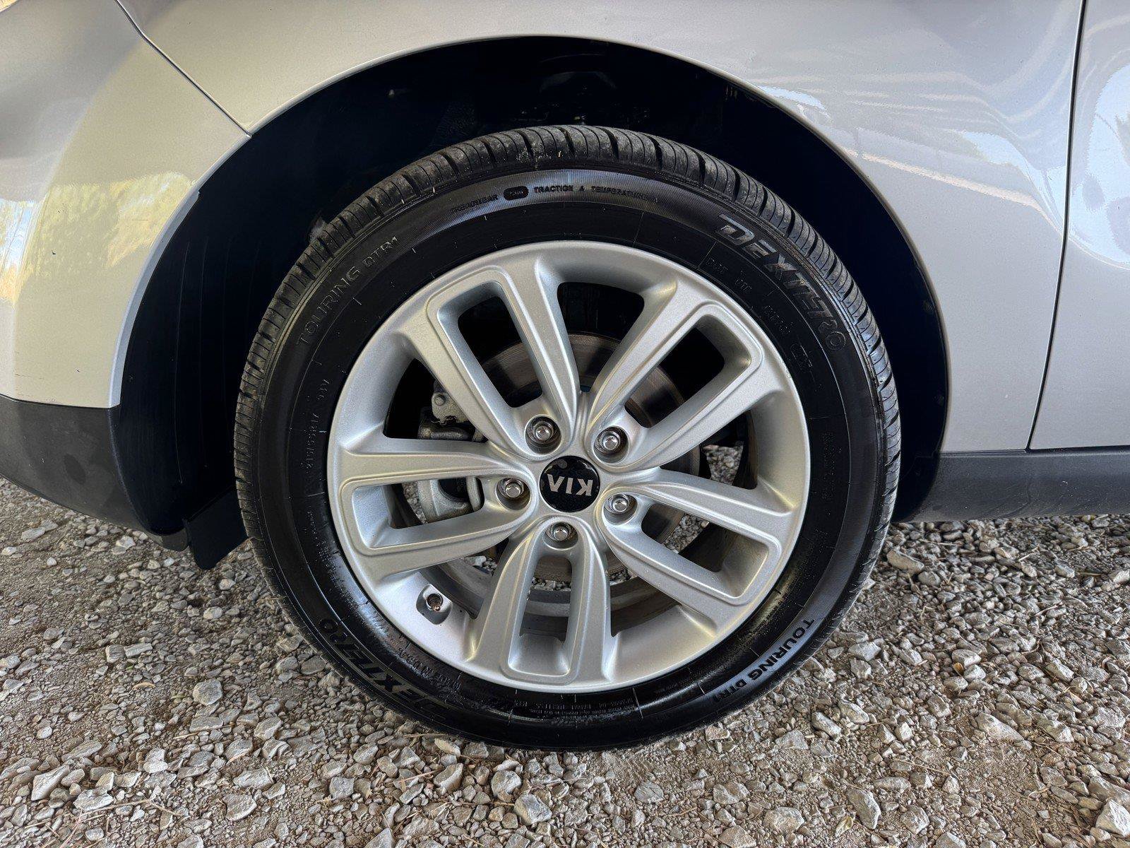 Used 2019 Kia Soul + FWD image 37