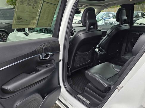 Used 2020 Volvo XC90 T6 Momentum AWD/4WD image 15