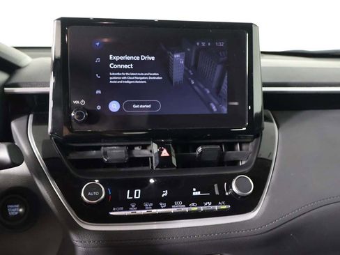 Used 2024 Toyota Corolla Cross LE image 35