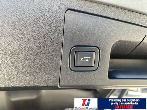 Used 2023 Cadillac XT4 Premium Luxury w/ Enhanced Visibility Package image 6