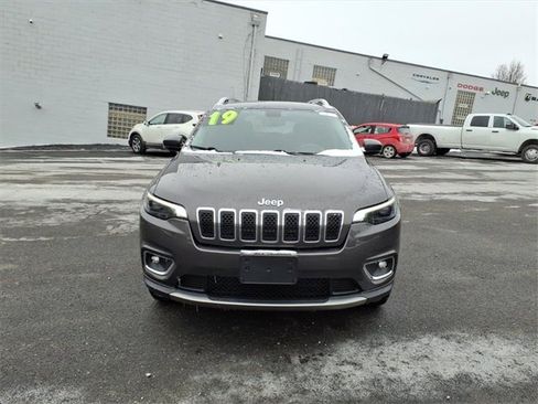 Certified 2019 Jeep Cherokee Limited image 2