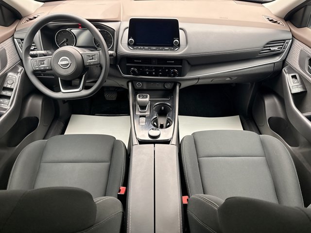 Used 2023 Nissan Rogue S AWD/4WD image 14