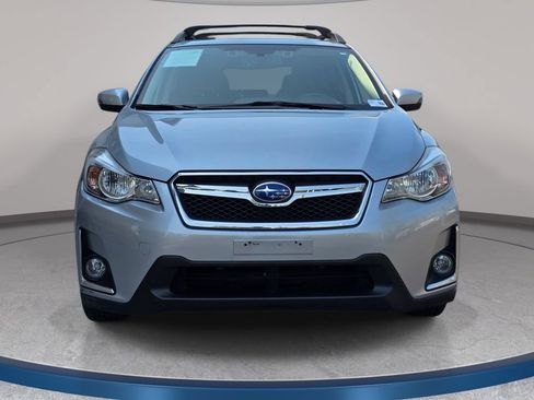Used 2017 Subaru Crosstrek 2.0i Limited AWD/4WD image 3