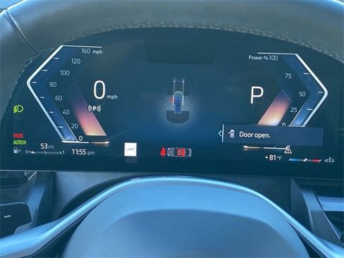 Certified 2025 BMW 530i image 26