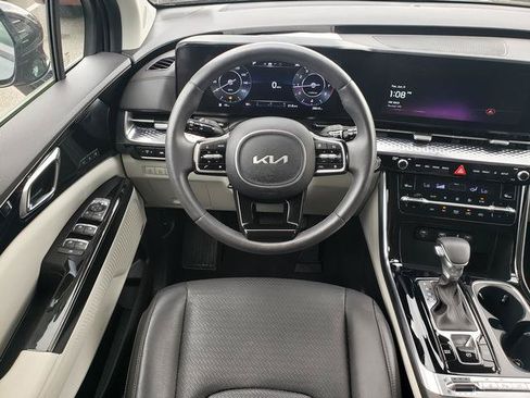Certified 2024 Kia Carnival SX Prestige FWD image 19