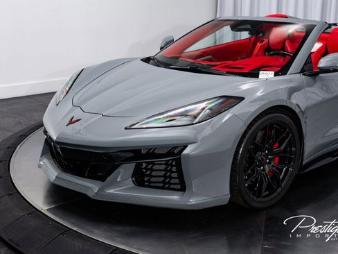 Used 2024 Chevrolet Corvette Z06 w/ Battery Protection Package image 11