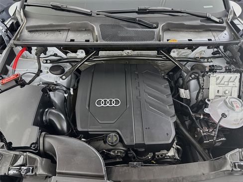 Used 2024 Audi Q5 2.0T Premium Plus w/ Premium Plus Package image 32