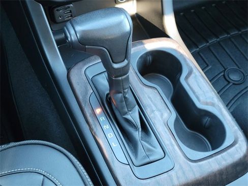 Used 2021 GMC Canyon Denali image 24