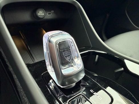 New 2026 Volvo XC40 B5 Plus w/ Protection Package Premier image 21