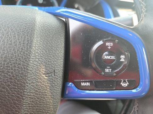 Used 2019 Honda Civic EX image 9