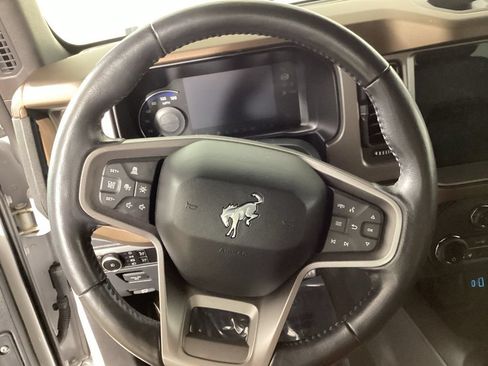 Certified 2023 Ford Bronco Outer Banks w/ Sasquatch Package AWD/4WD image 16