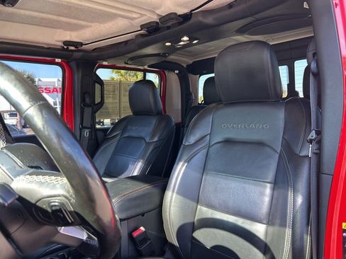 Used 2020 Jeep Gladiator Overland image 13
